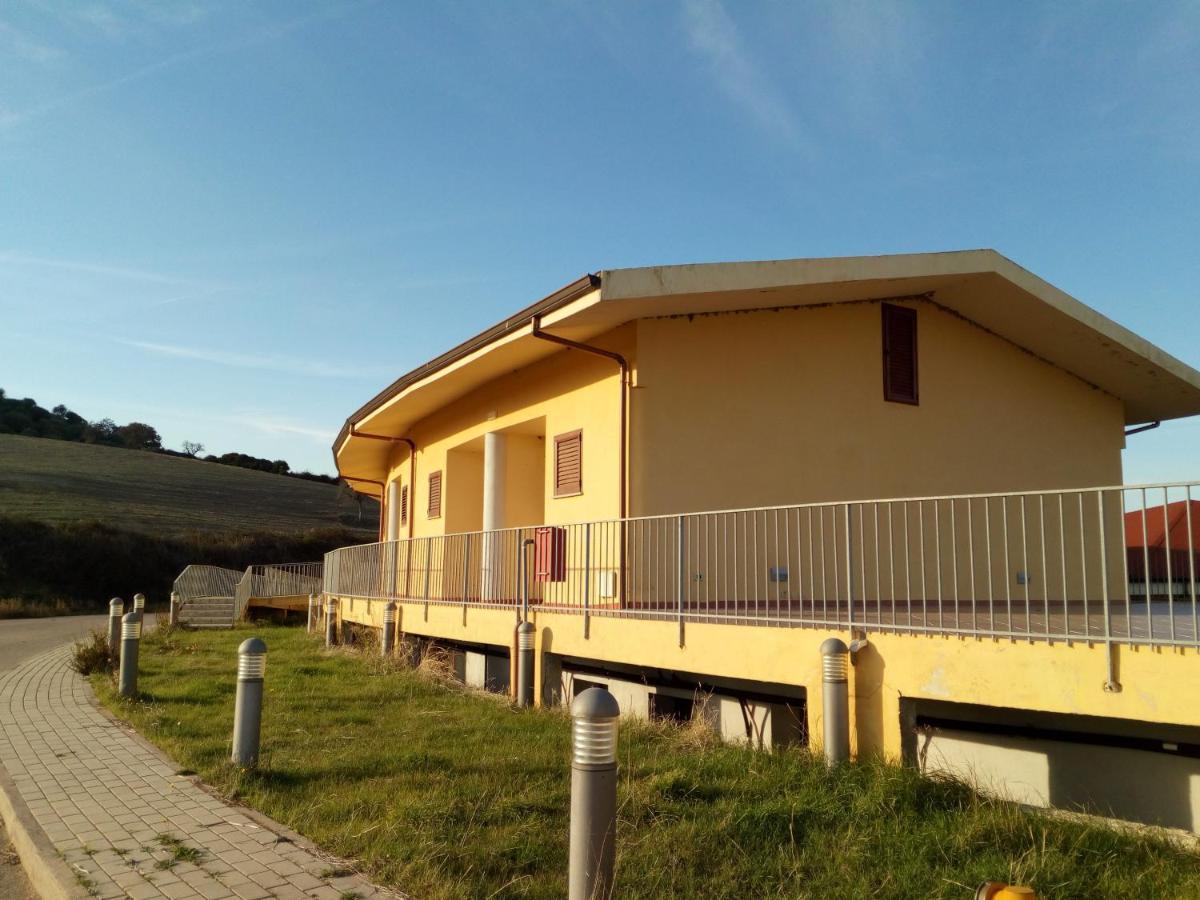 Hotel Bena E Traes Laerru Extérieur photo