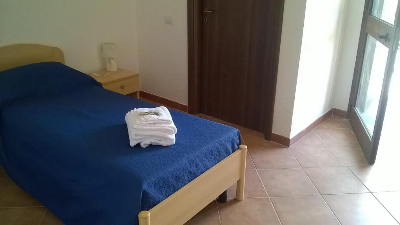 Hotel Bena E Traes Laerru Extérieur photo