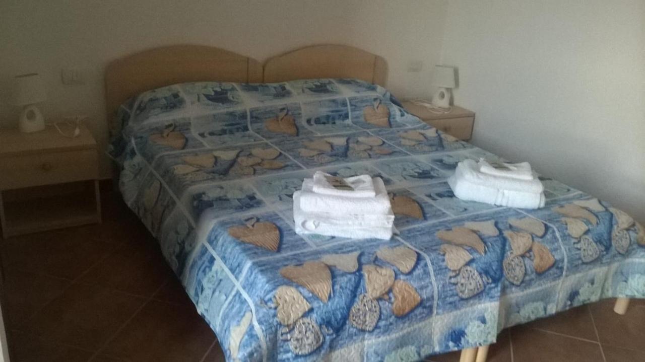 Hotel Bena E Traes Laerru Extérieur photo