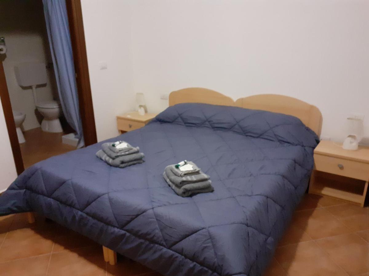 Hotel Bena E Traes Laerru Extérieur photo