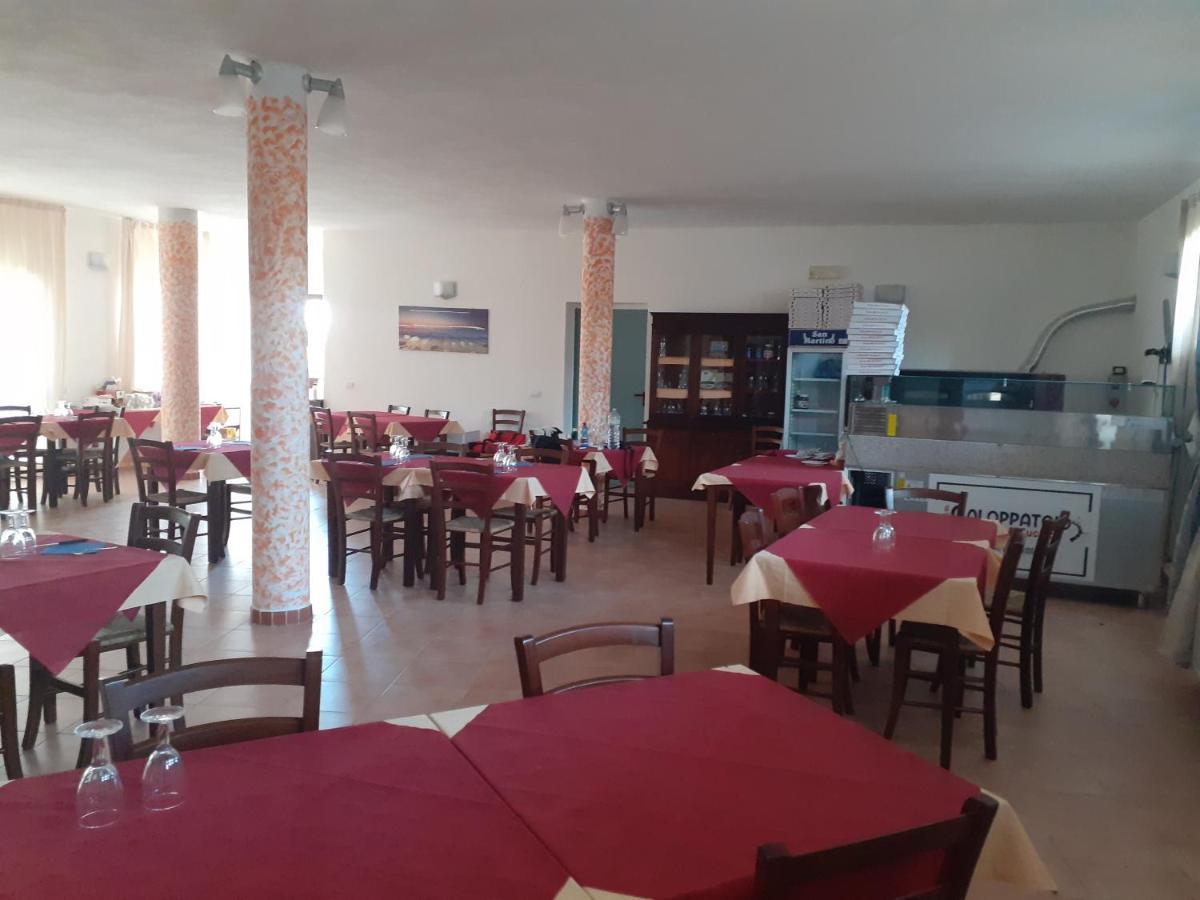 Hotel Bena E Traes Laerru Extérieur photo