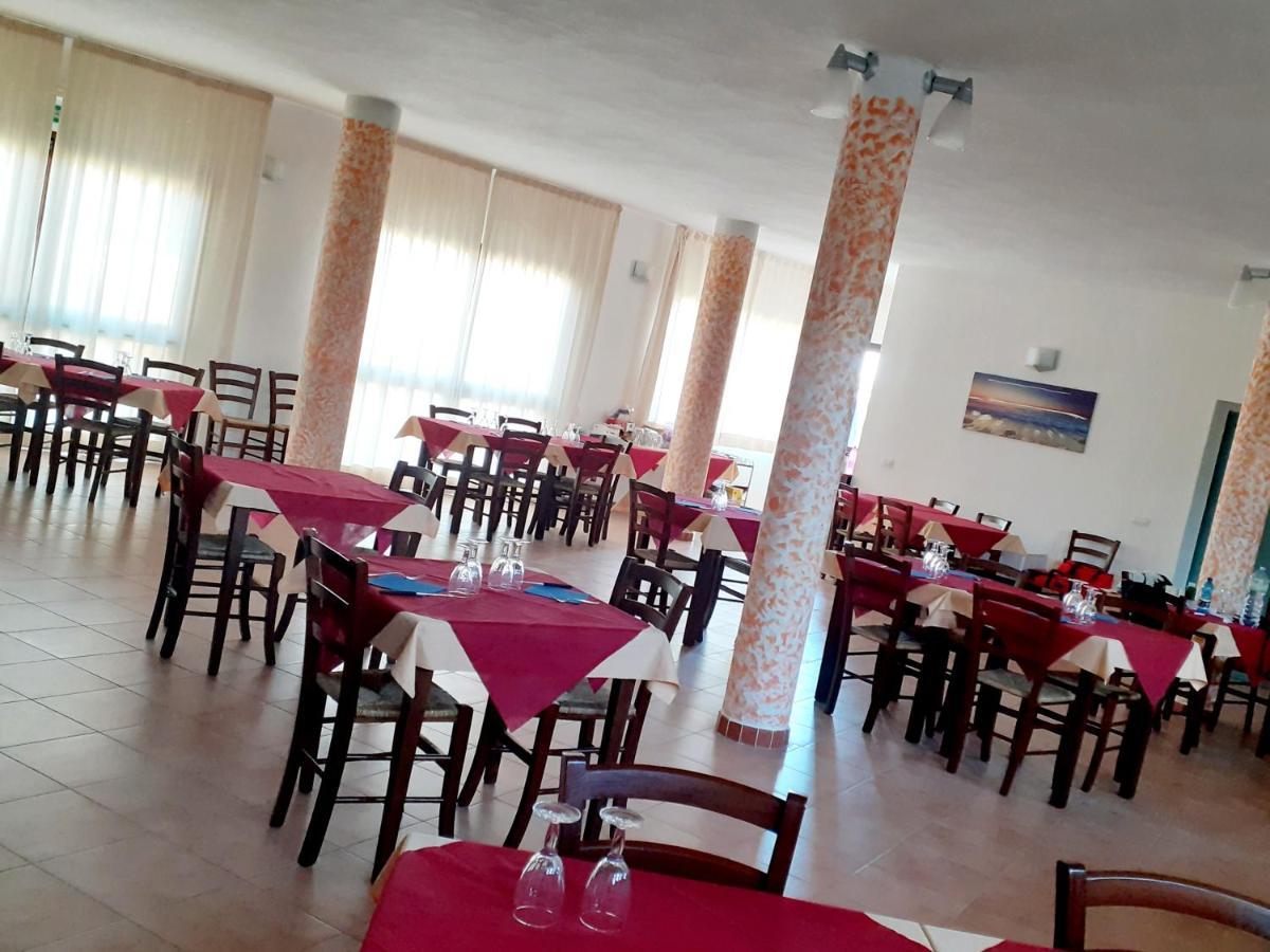 Hotel Bena E Traes Laerru Extérieur photo