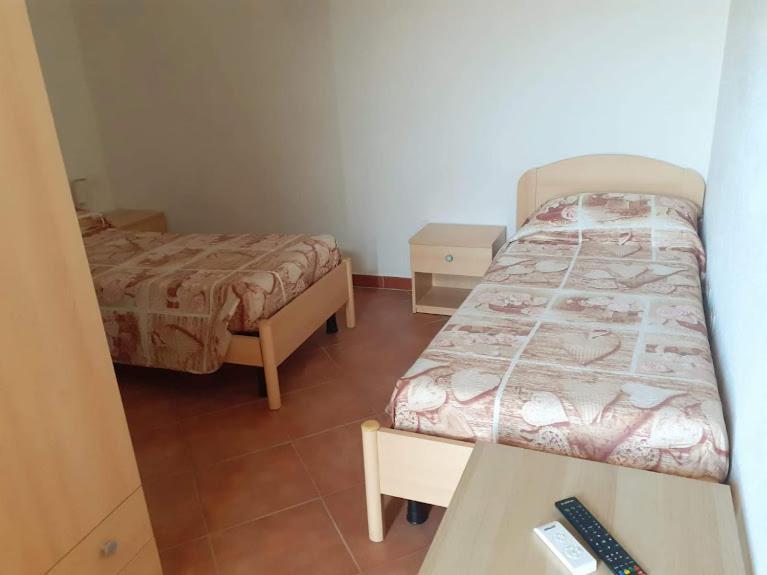 Hotel Bena E Traes Laerru Extérieur photo